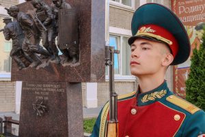 Читать далее о этой статье СЛАВА ЗАЩИТНИКАМ!